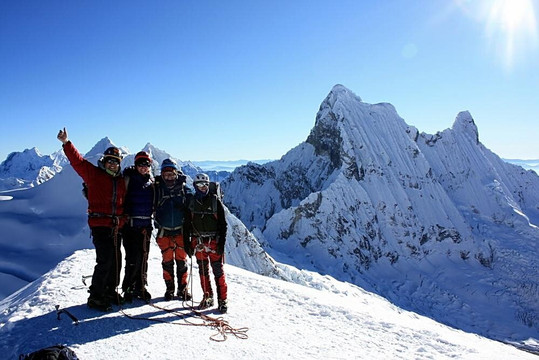 Peru Alpine Expedition-瓦拉斯必去景点