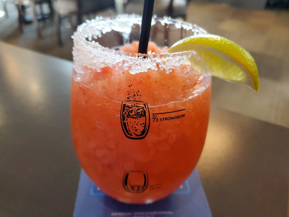 Old Town Pizza House Bar & Grill