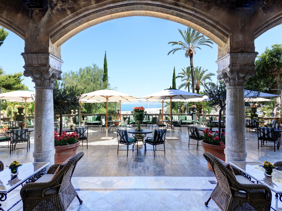 Belmonte Mezzagno餐馆和美食-Igiea Terrazza Bar