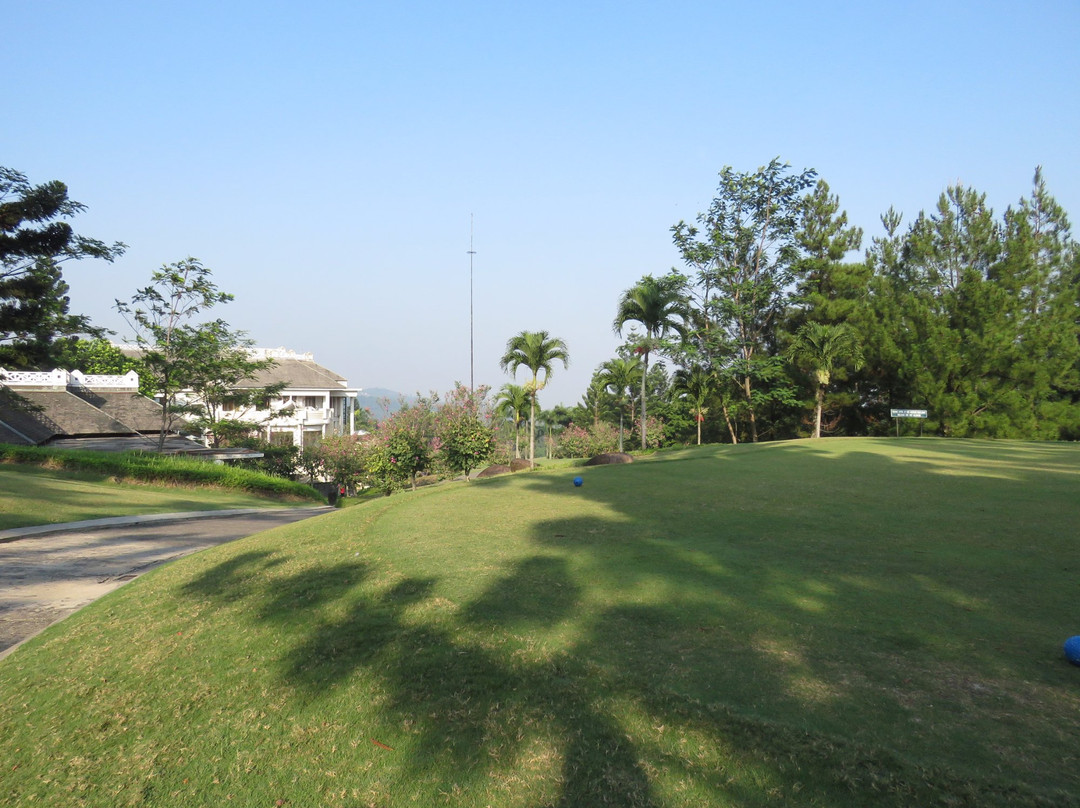 Rainbow Hills Golf Club-茂物必去景点
