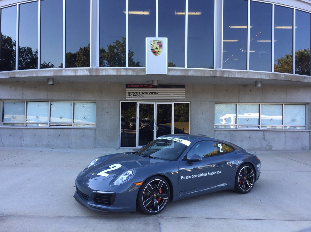 Porsche Track Experience景点图片