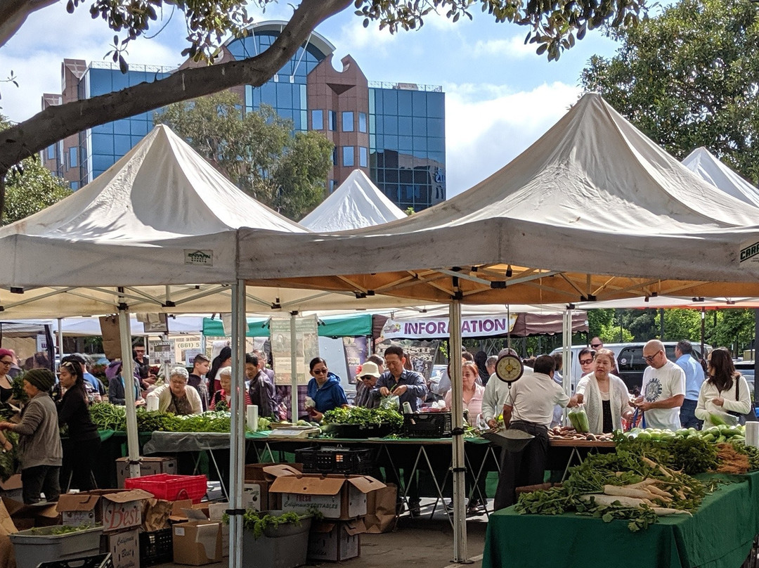 La Palma旅游景点-Cerritos Farmers Market
