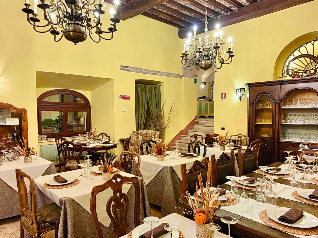 Sambucetole餐馆和美食-Ristorante Il Monastero