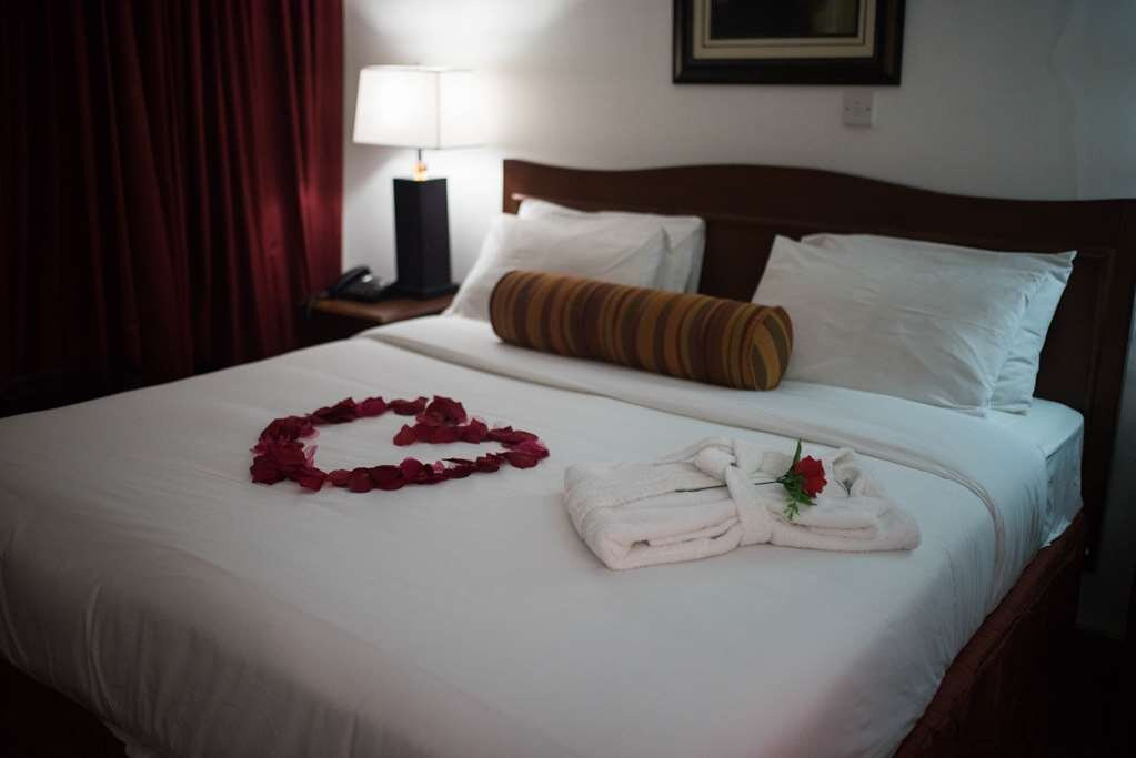 Golden Tulip Essential Freetown Hotel主图