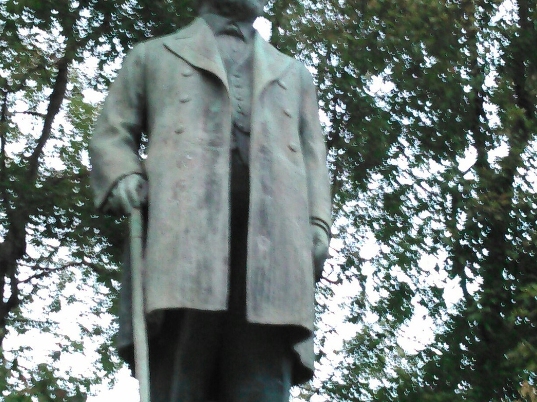 Shibusawa Eiichi Monument-Otemachi必去景点