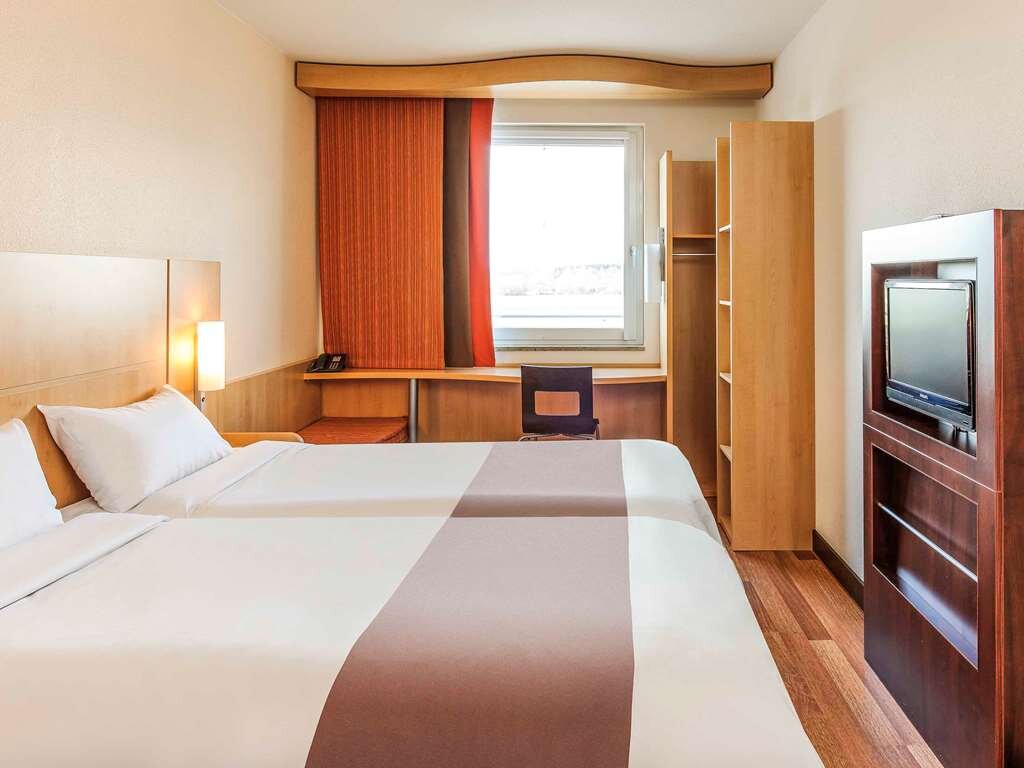 Ibis Friedrichshafen Airport-官方