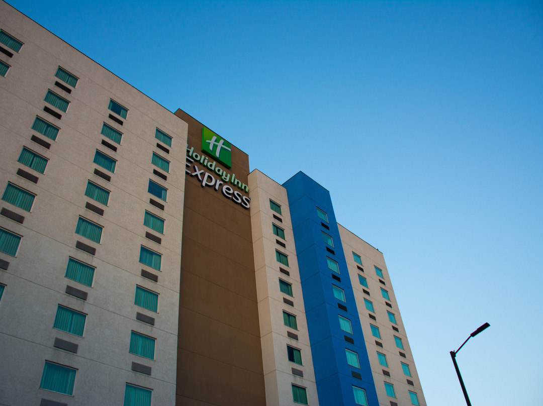 Holiday Inn Express Saltillo Zona Aeropuerto by IHG主图
