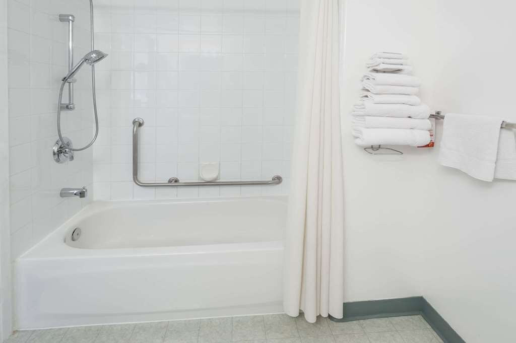 Super 8 by Wyndham Three Hills AB主图