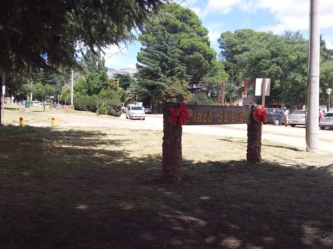 Plaza Salerno-Villa Ventana必去景点