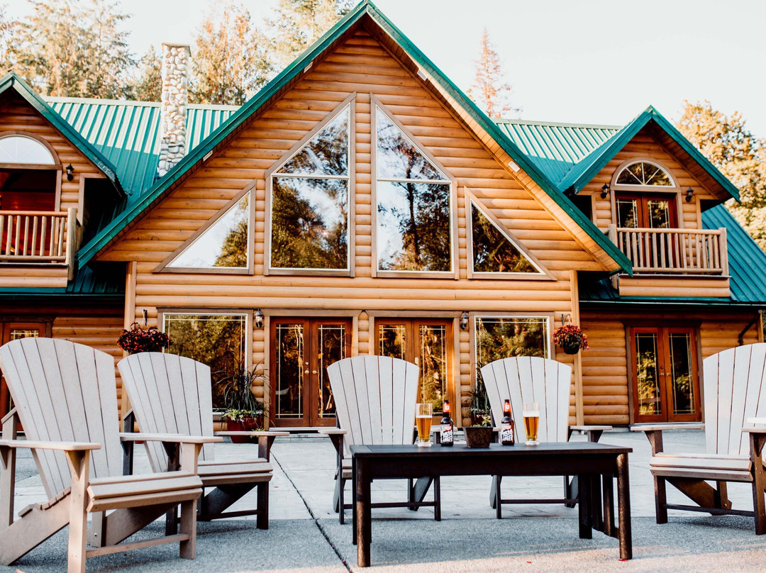 Cowichan River Lodge主图