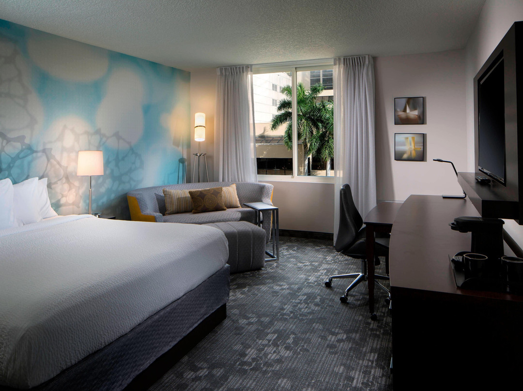 迈阿密戴德兰万怡酒店主图