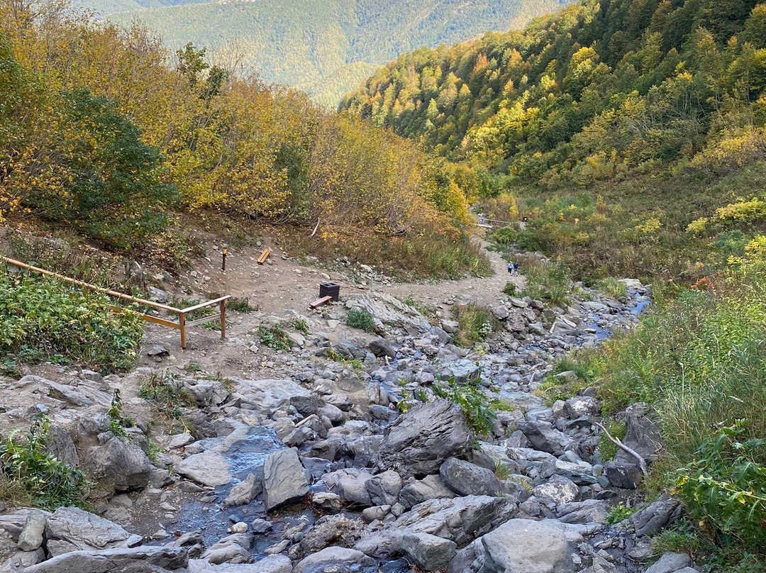 Polikarya Waterfall-Esto-Sadok必去景点