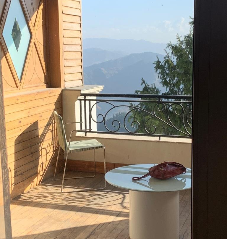 The Mōcana Himalayas, Shimla主图