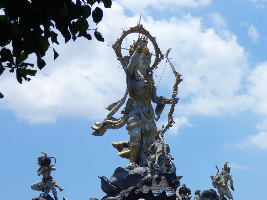 Titi Banda Statue-登巴萨必去景点