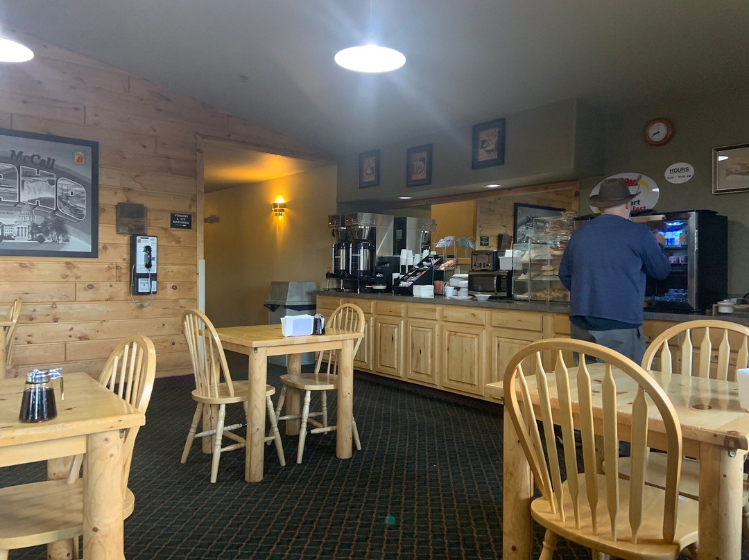 Super 8 by Wyndham McCall主图