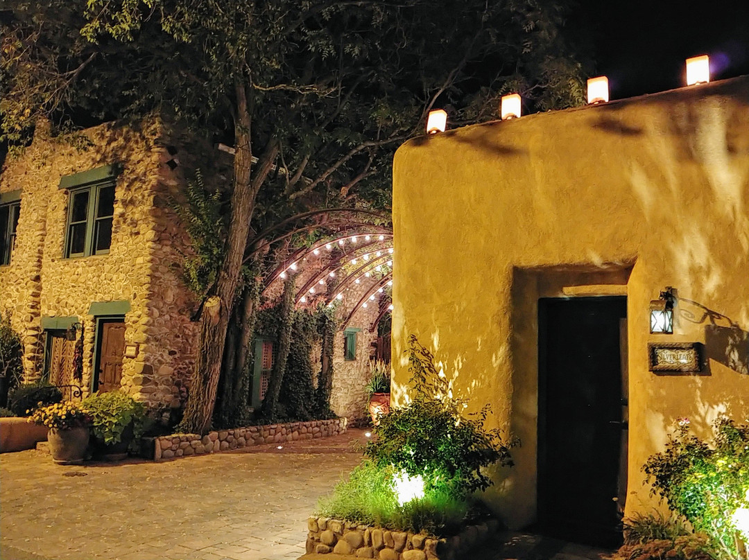 The Inn Of The Five Graces主图