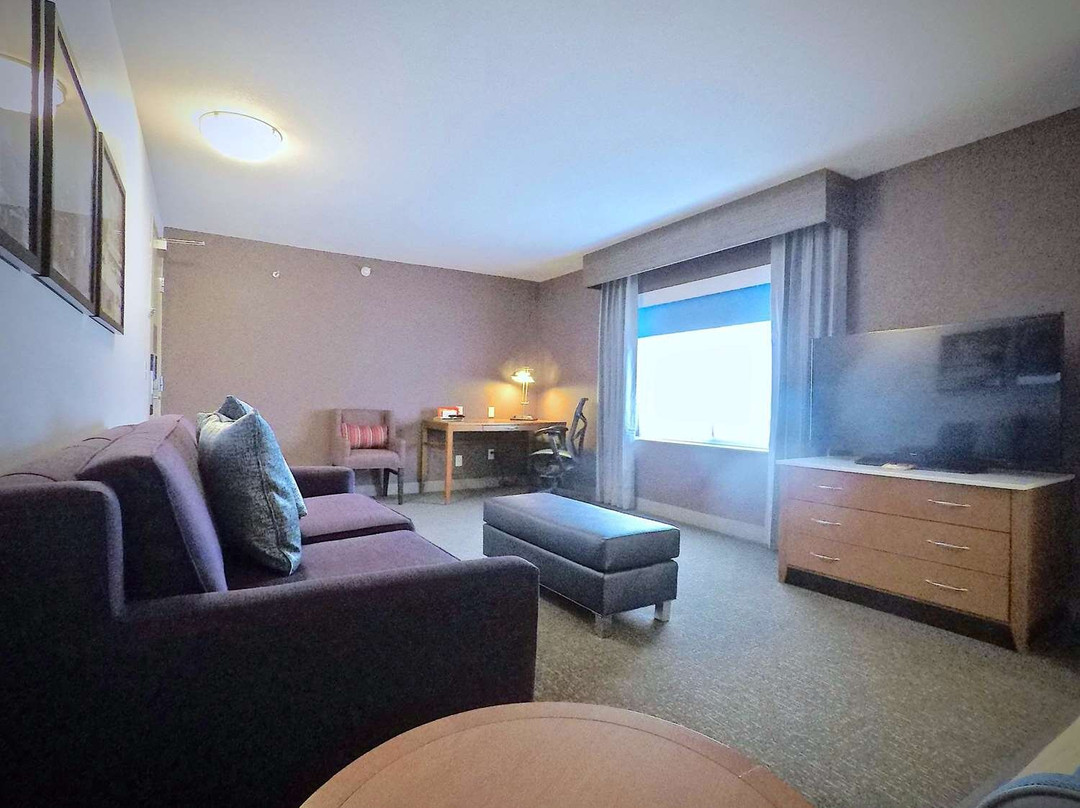 西得梅因希尔顿花园酒店主图