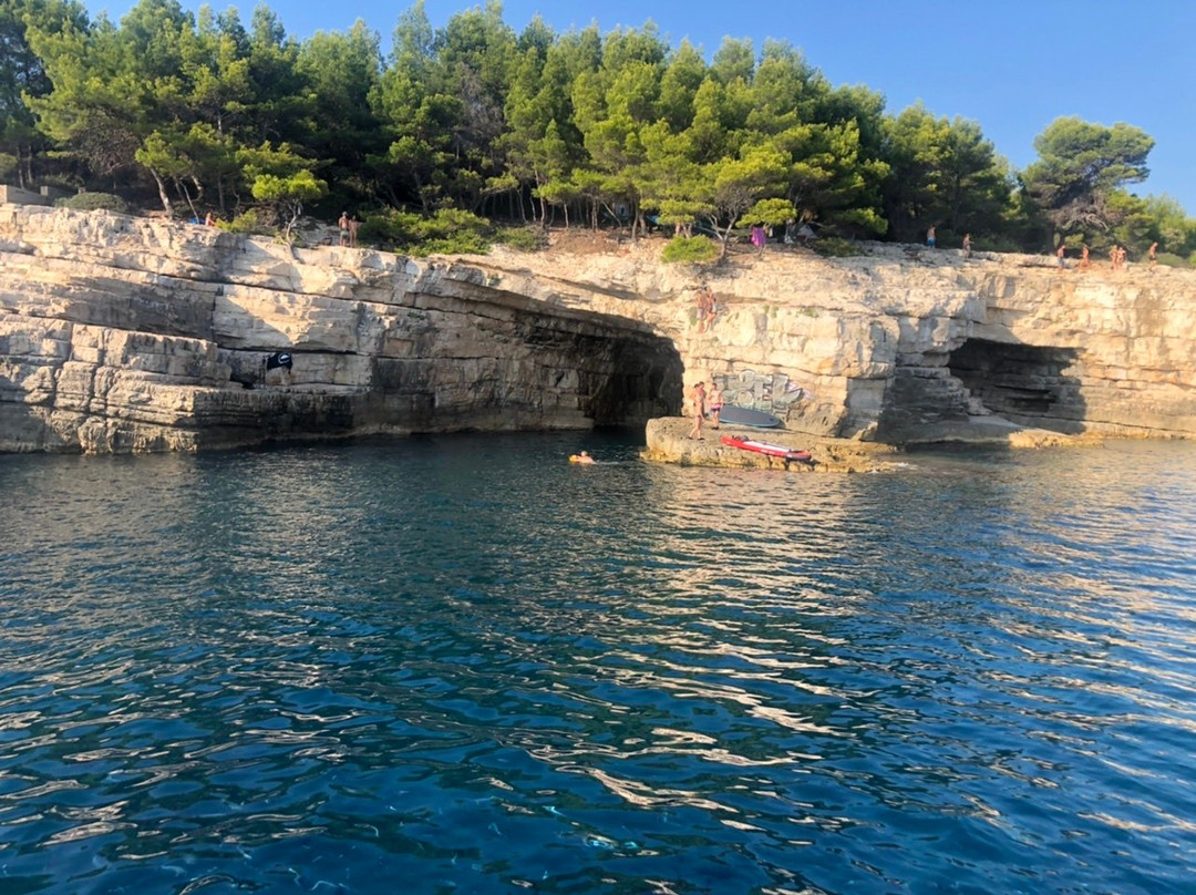 Pula Boat Excursions-普拉必去景点