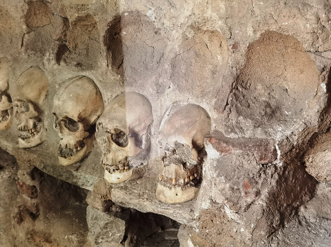 Skull Tower-Nis必去景点