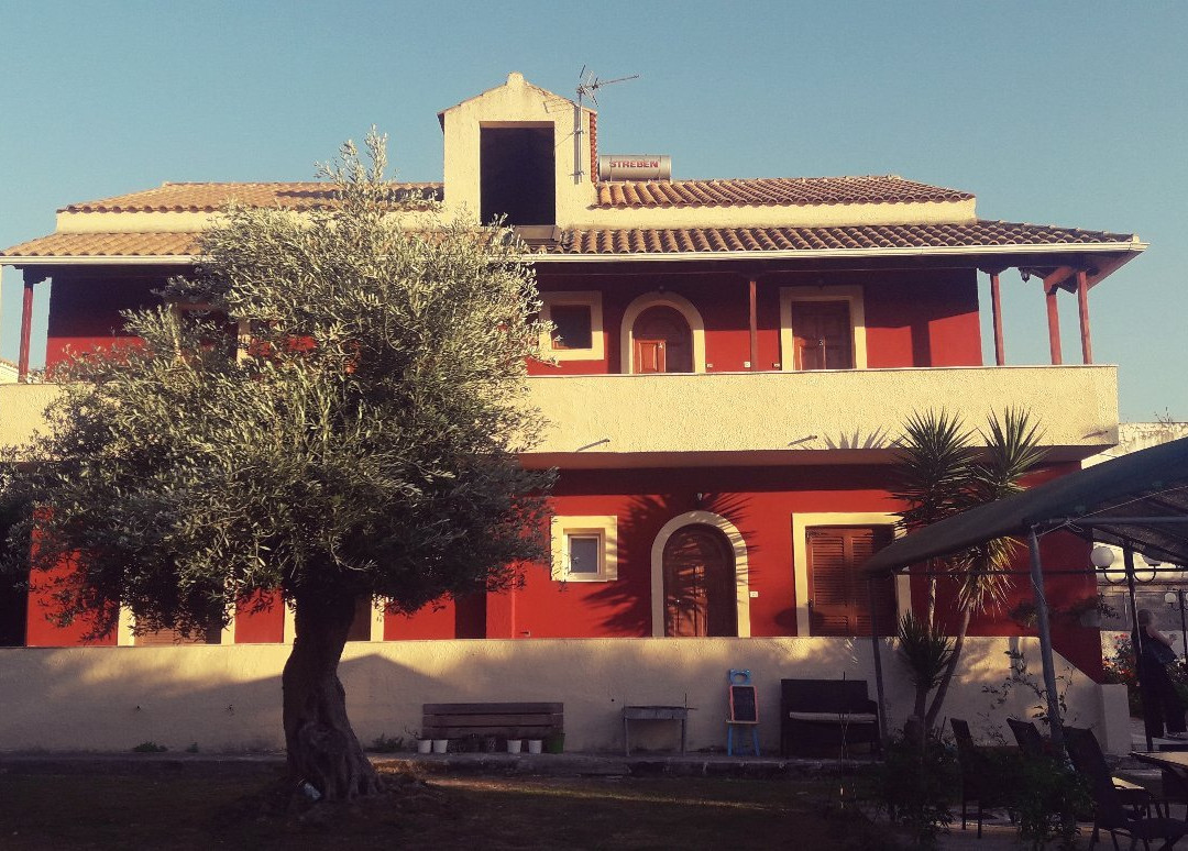 Agios Stefanos酒店住宿-Olive Garden Studios & Apts