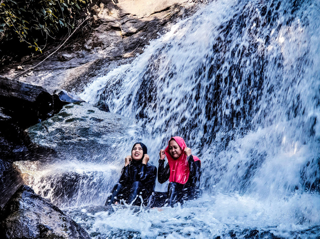 Sodong Waterfall景点图片