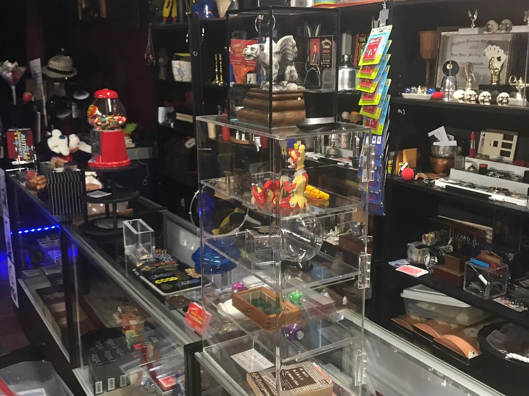 Tomaso's Magic Tricks and Treasures-Lantana必去景点