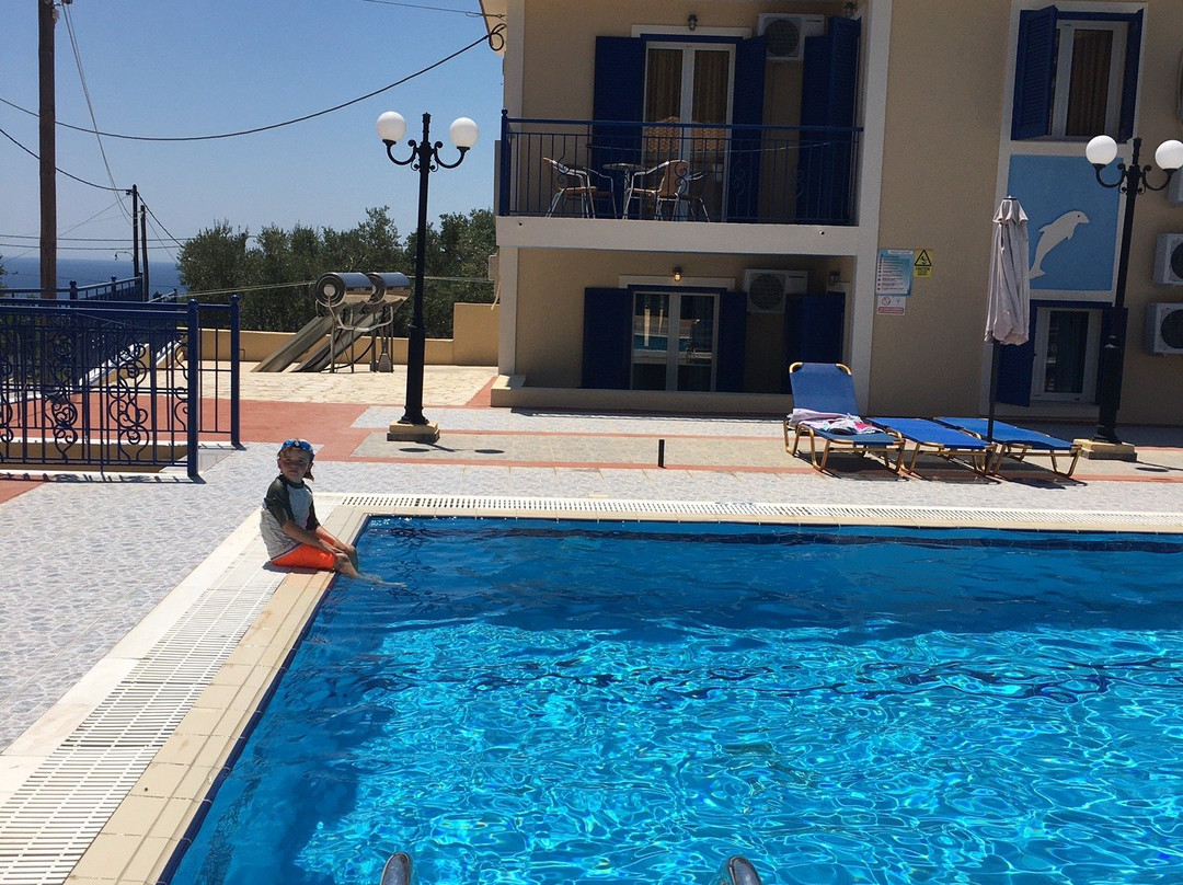 Trapezaki Village主图