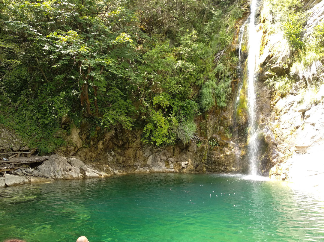 Balta di Stringa Waterfalls景点图片