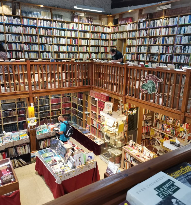 Le Trouve Tout Du Livre-Le Somail必去景点