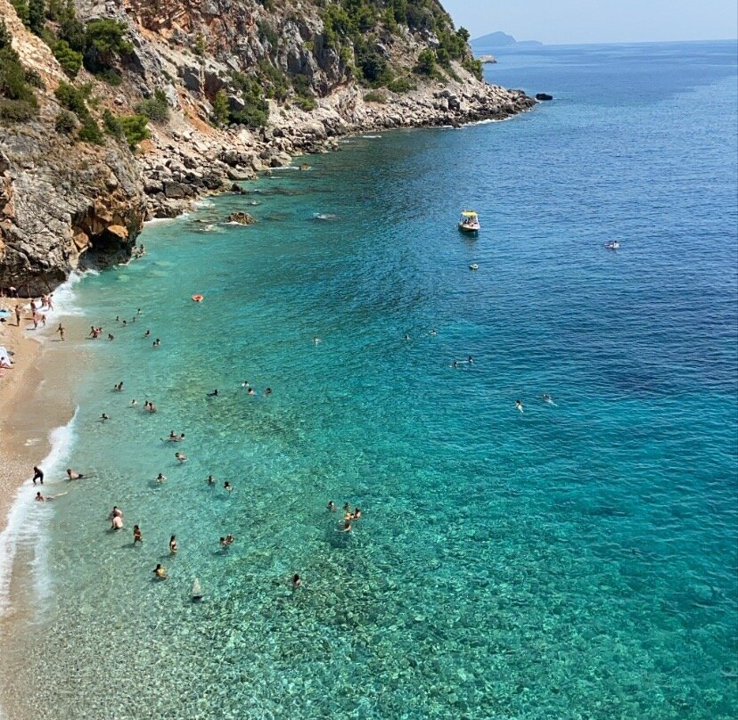 Pasjaca Beach景点图片
