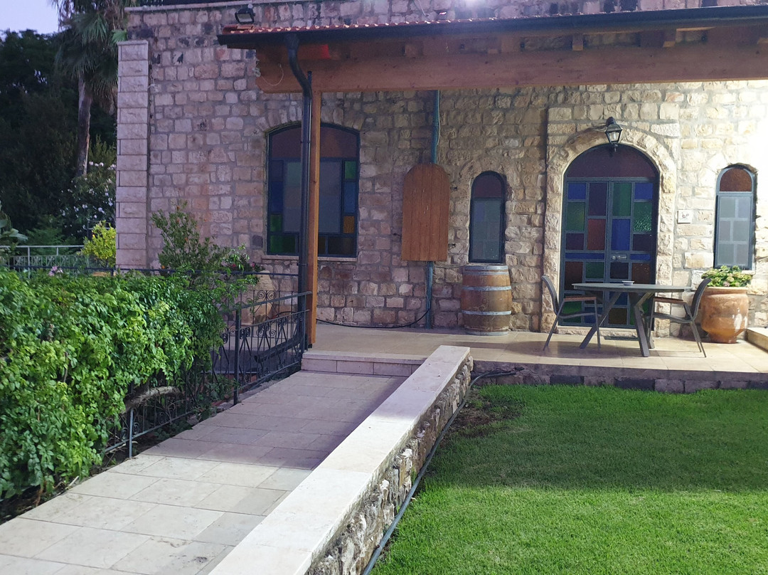 Hameiri Estate主图