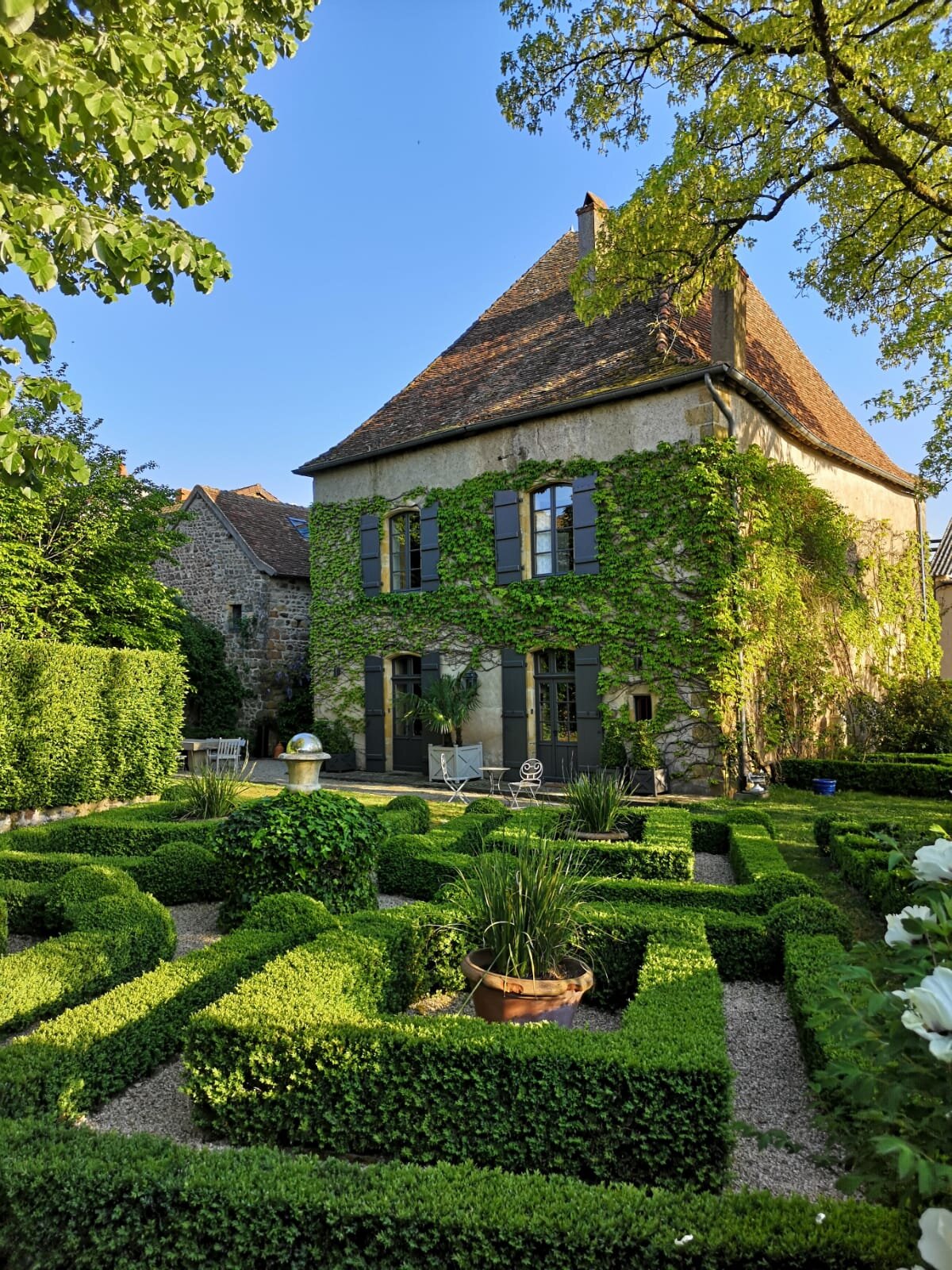Maison d'Hotes Les Tillets-portrait