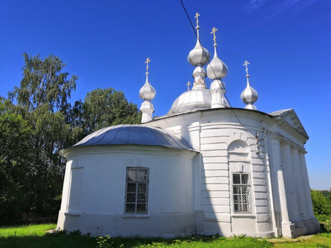 Church of Flora and Lavra-Yarlykovo必去景点