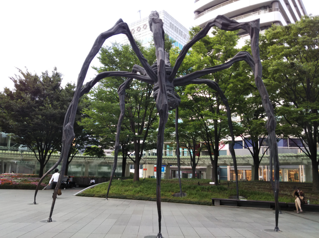 Maman Spider Sculpture-Roppongi必去景点