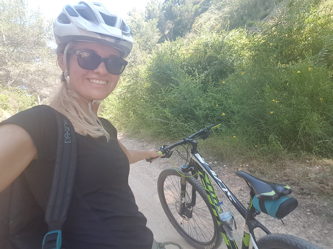 Dolmen True to Adventure-卡斯特尔德费尔斯必去景点