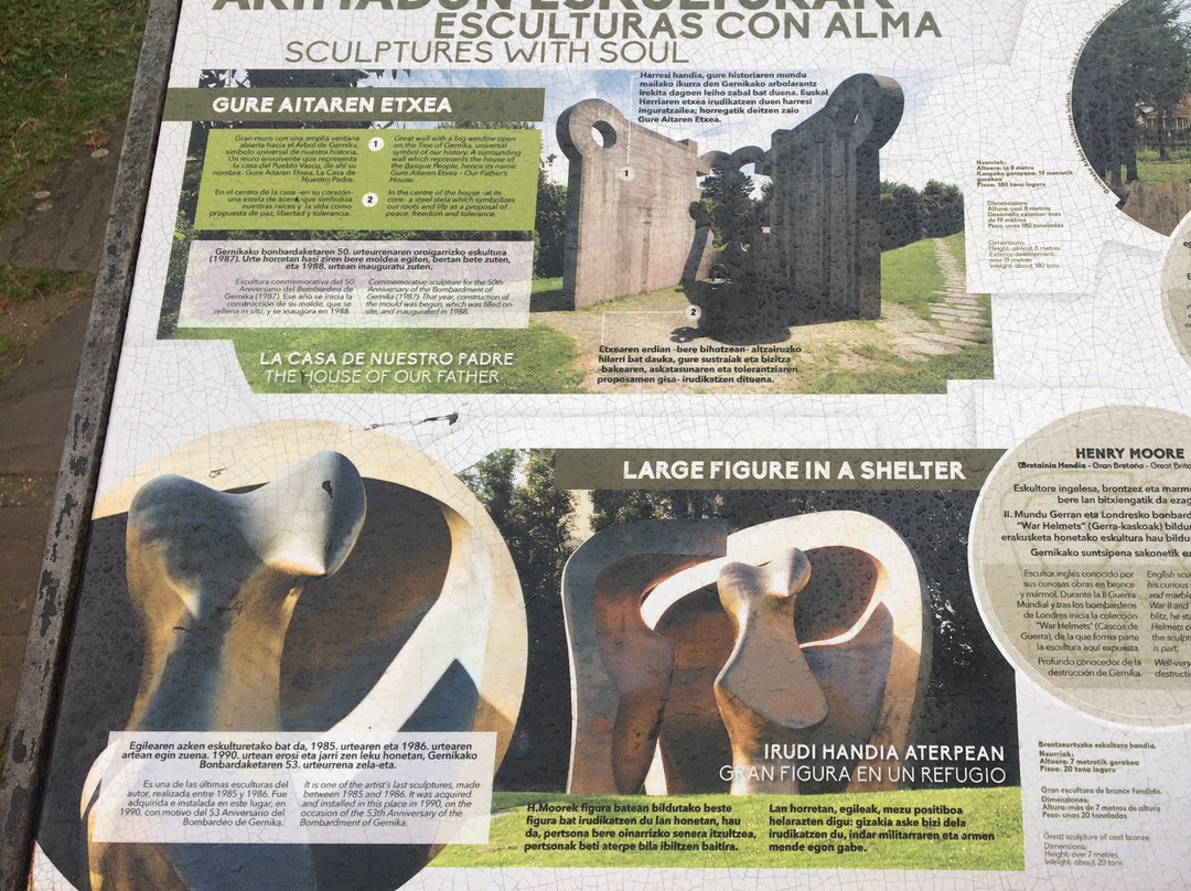 Esculturas de Henry Moore y Eduardo Chillida景点图片