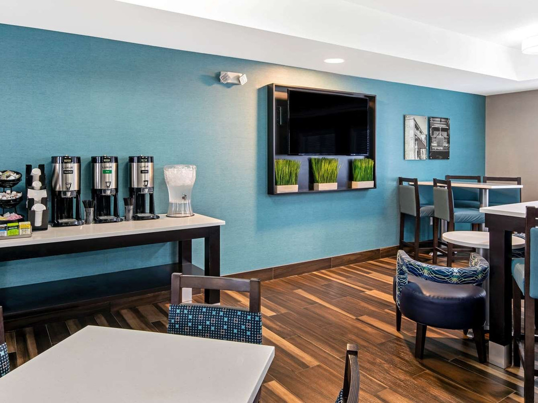 La Quinta Inn & Suites by Wyndham Atlanta South - Newnan主图