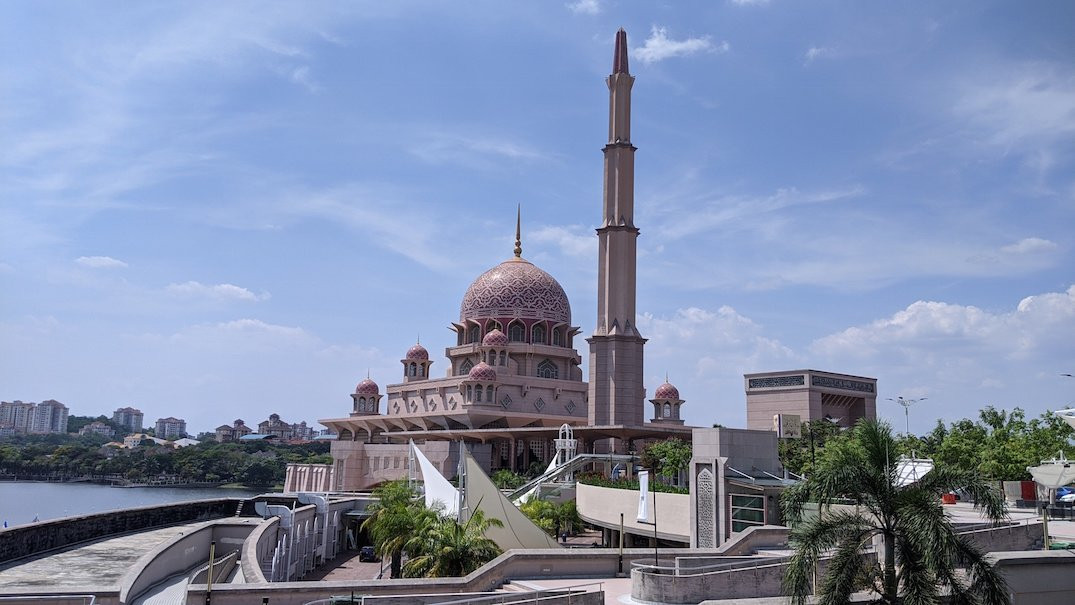 Putra Bridge-太子城必去景点