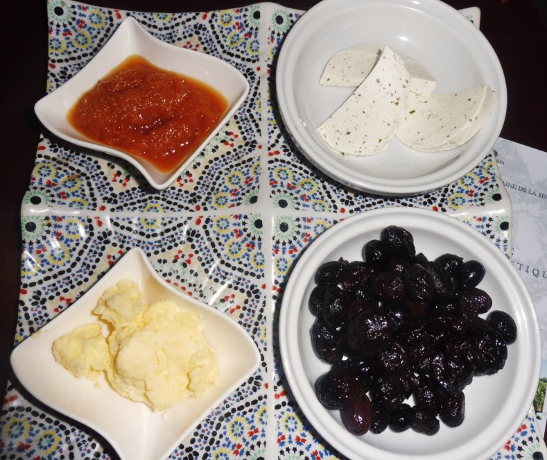 Riad Golf Stinia 1-餐饮