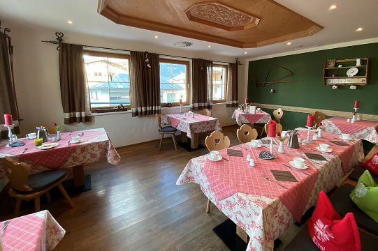 Hotel Zum Urviech -Erwachsenenhotel--餐饮