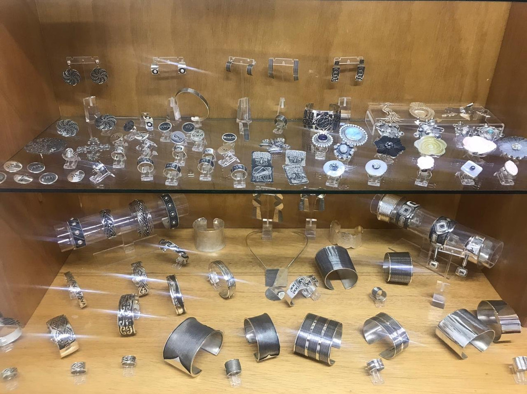 Maria Belen Jewelry-圣米格尔护城必去景点