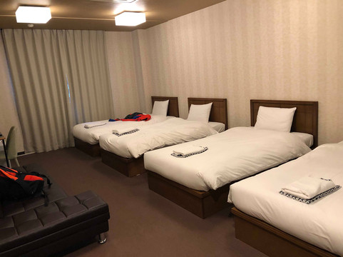 禅橡树酒店主图