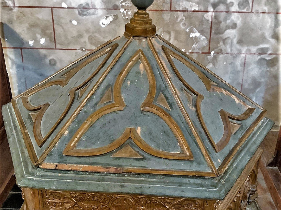 Eglise Saint Denis-Aubigne-sur-Layon必去景点