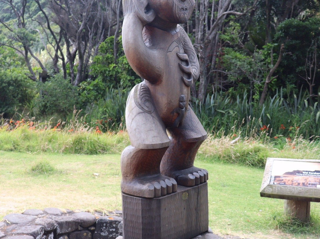 Karekare Beach-奥克兰必去景点