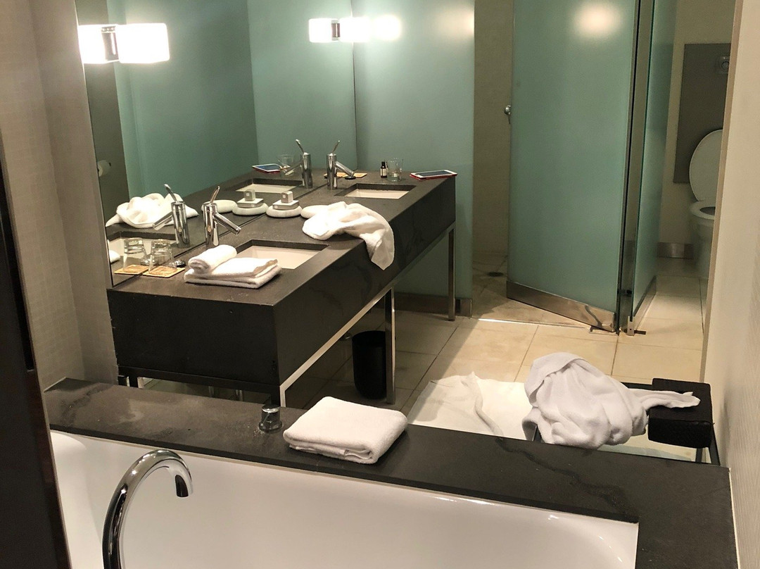 老字号酒店主图