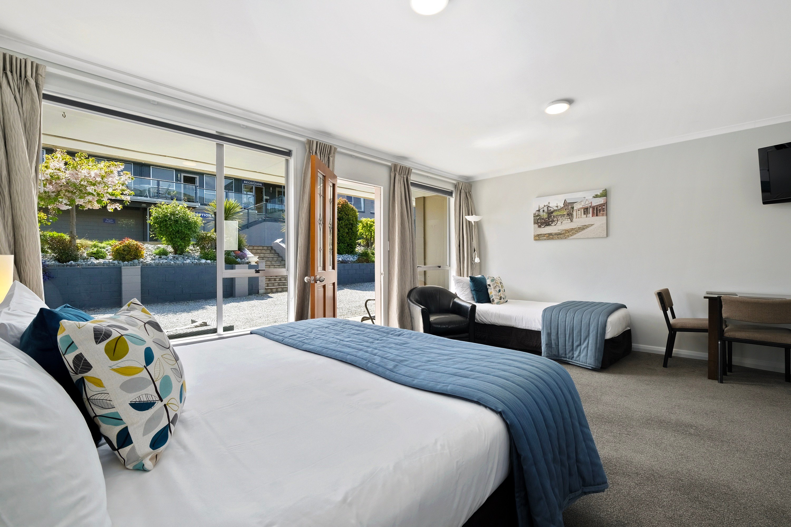 中门汽车旅馆-官方