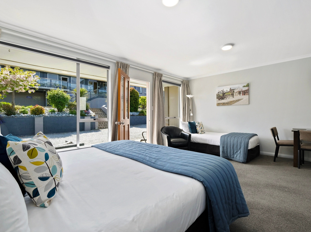 中门汽车旅馆主图