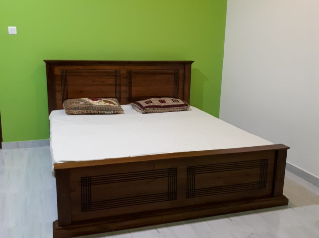 White Isle Hotel主图