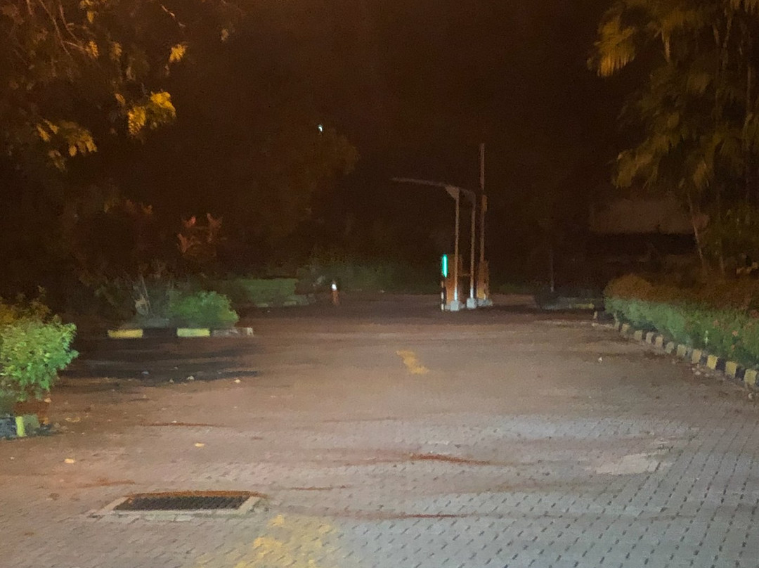 里卡士广场公寓酒店主图