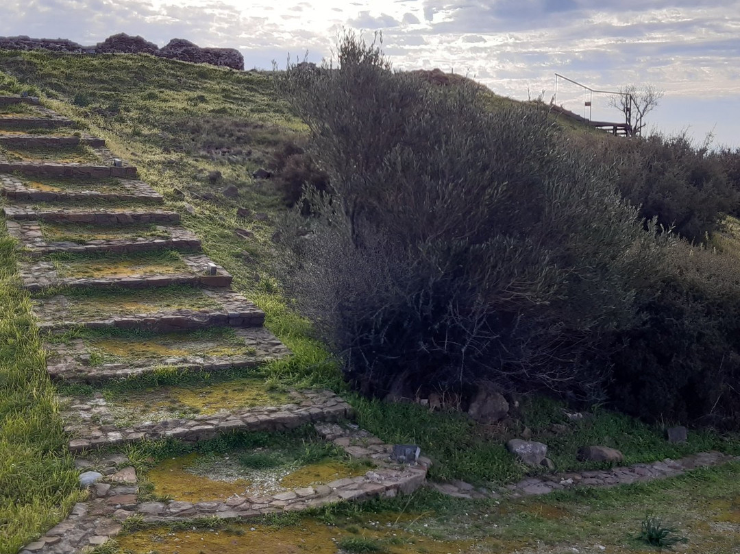 Castle of Volissos-Volissos必去景点